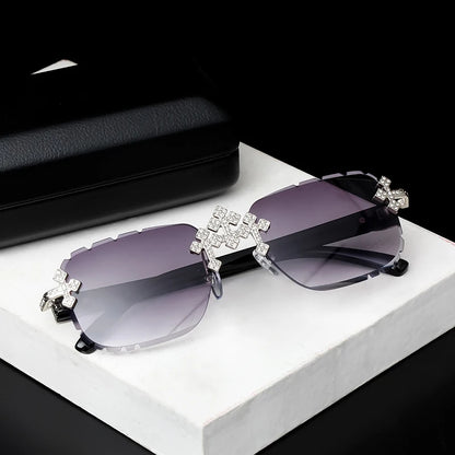 Lunette Divine Cross